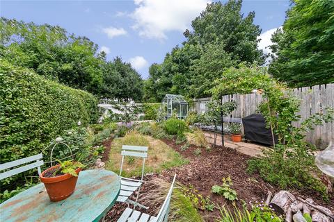 6 Beverley Road, Kingston Upon Thames, KT1 4DZ