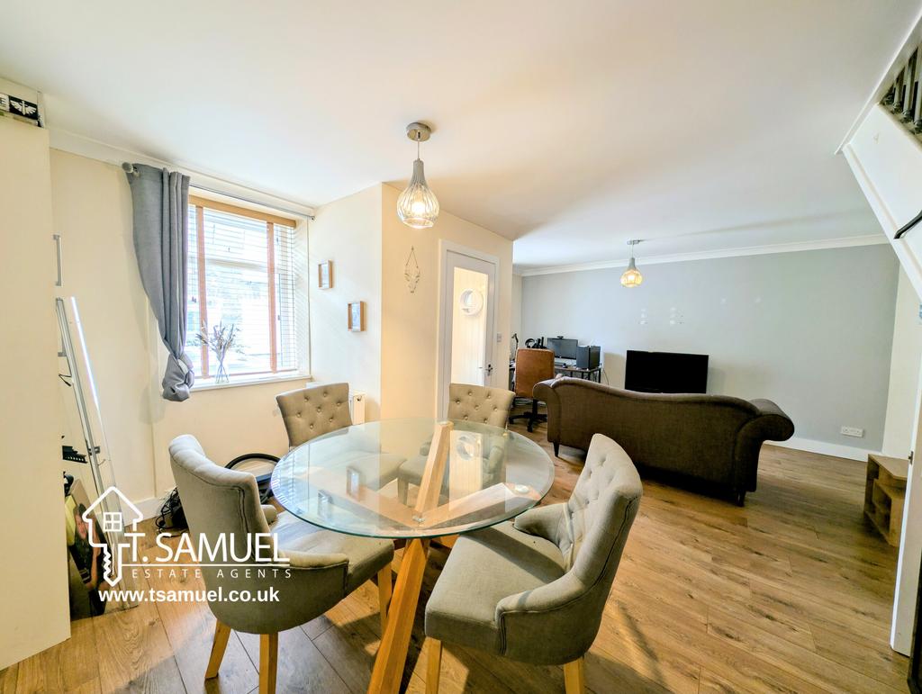Lounge/Diner