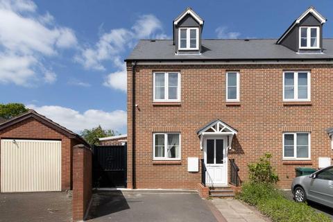 3 bedroom end of terrace house for sale, Sheriff Avenue, Coventry CV4