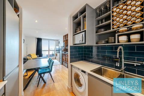 1 bedroom flat for sale, CROMWELL COURT,, LEEDS, LS10
