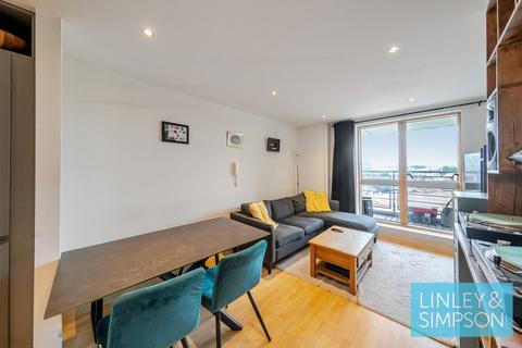 1 bedroom flat for sale, CROMWELL COURT,, LEEDS, LS10