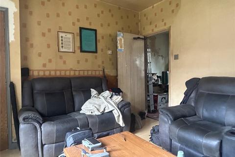 14 Broadstone Avenue, Oldham, OL4 2LG
