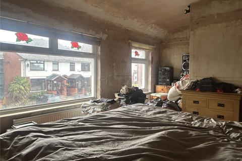 14 Broadstone Avenue, Oldham, OL4 2LG