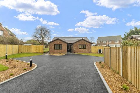 3 bedroom detached bungalow for sale, The Drive, Hailsham