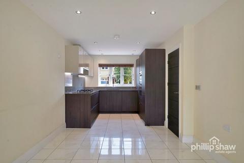 4 bedroom semi-detached house for sale, Elmore Close, Harrow, HA3