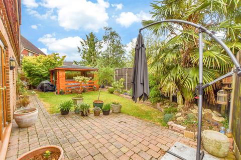 4 bedroom detached house for sale, Quested Way, Harrietsham, Maidstone, Kent