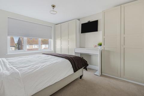47 Lodge Road, Fetcham, Leatherhead, KT22 9QY