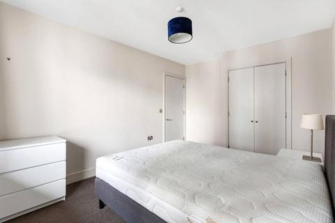 undefined, Mansell Street, London, E1