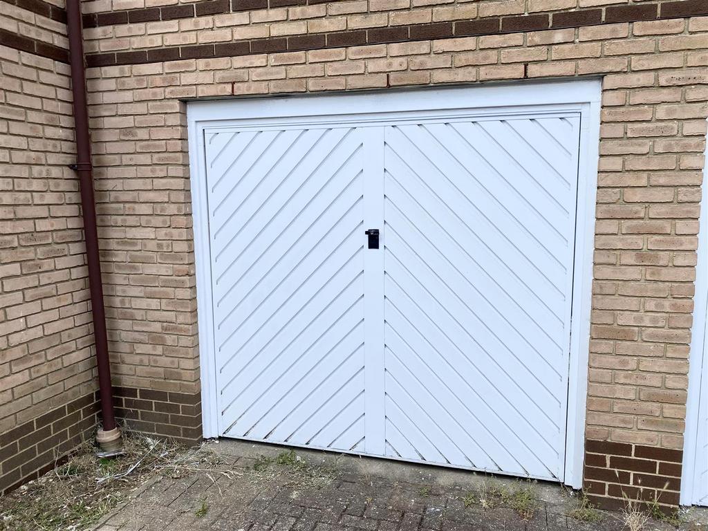 Garage.jpg