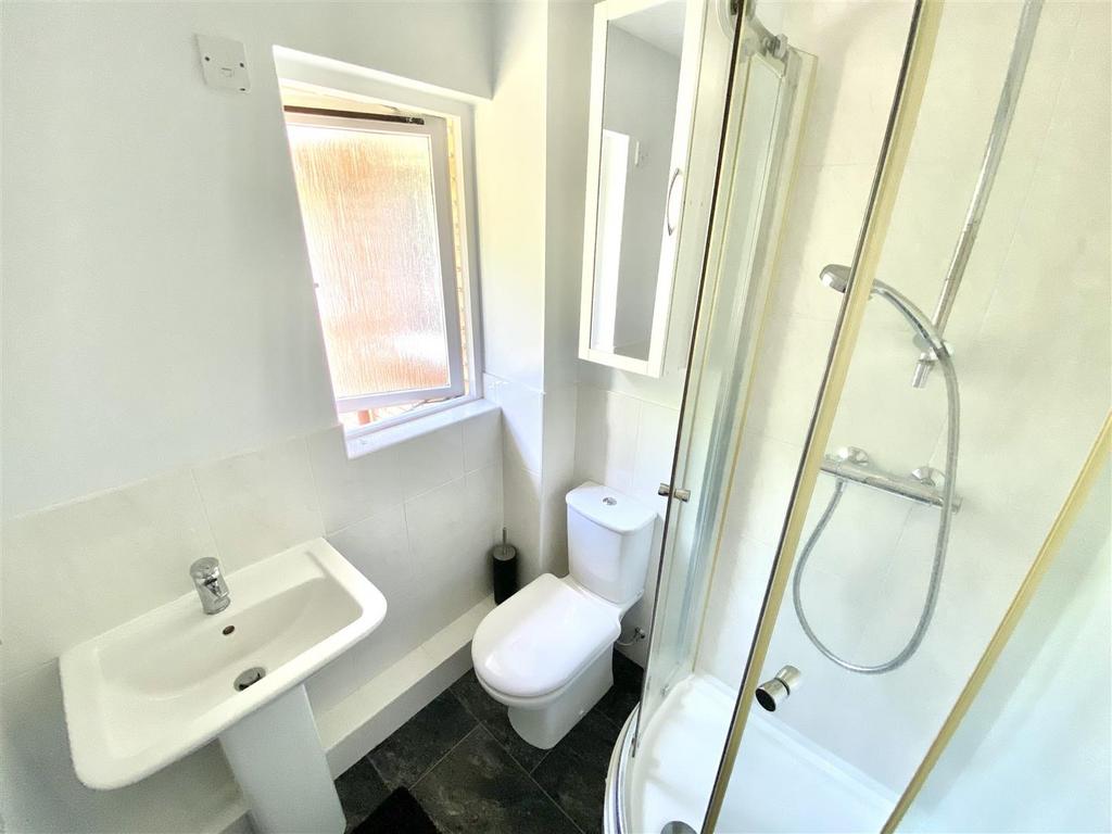 Ensuite.jpg