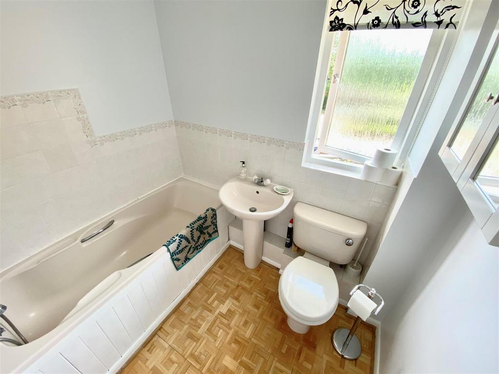 Bathroom.jpg