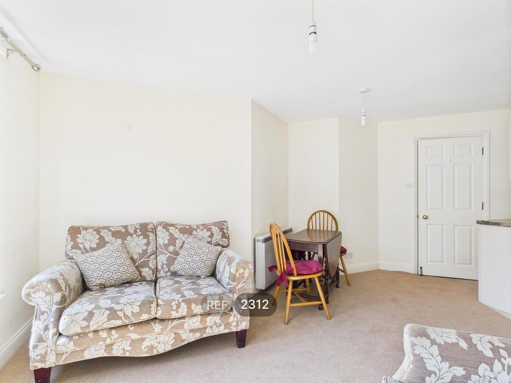 Kitchen / Living area