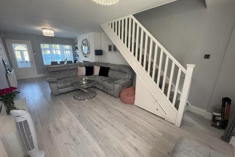 138 Woodthorpe Road, Ashford, TW15 3LH