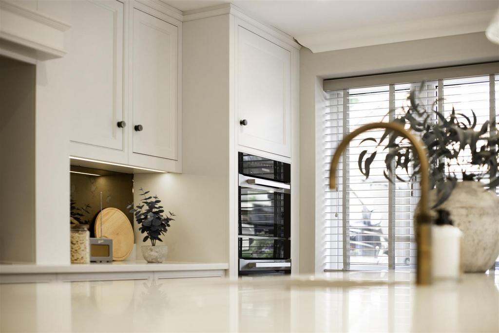 3-4 Kitchen 5.jpg