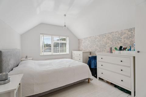 24 Fernhurst Close, Beaconsfield, HP9 1AN