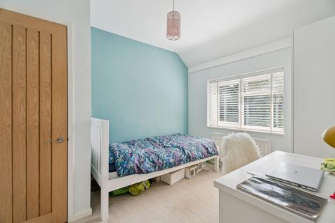 24 Fernhurst Close, Beaconsfield, HP9 1AN