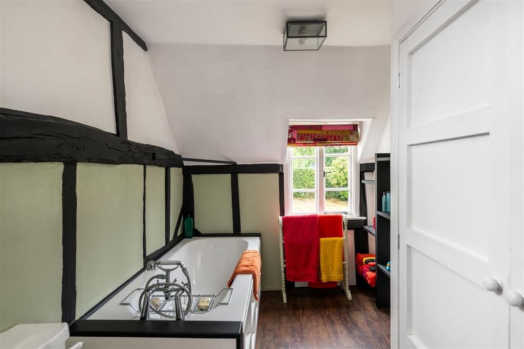 Keepers Cottage internals15.jpg