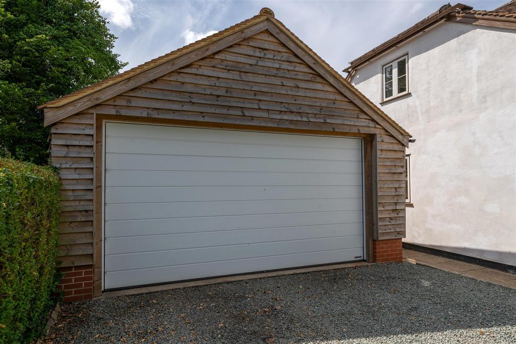 Keepers Cottage externals-5.jpg