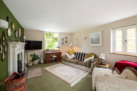 4 bedroom detached house for sale, Keepers Corner, Burstow, Horley