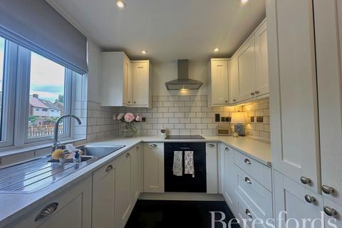 1 Matlock Gardens, Hornchurch, RM12 6HX