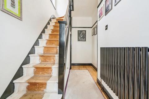 6 Uppingham Avenue, Stanmore, HA7 2JY