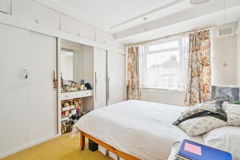 6 Uppingham Avenue, Stanmore, HA7 2JY