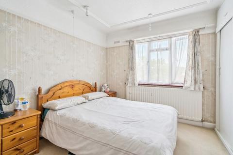 6 Uppingham Avenue, Stanmore, HA7 2JY
