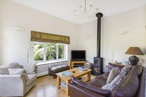 16 Ridgelands, Fetcham, Leatherhead, KT22 9DB