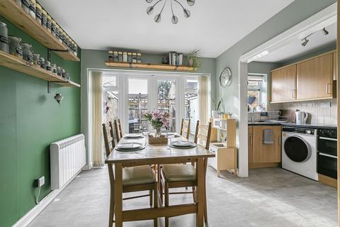 15 Greathurst End, Great Bookham, Leatherhead, KT23 3JQ