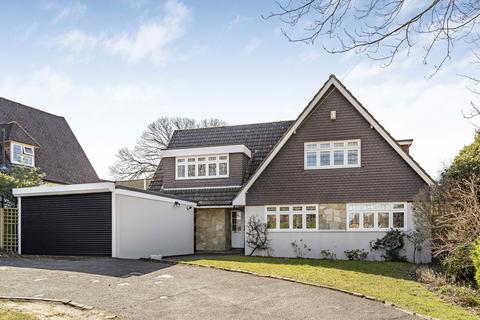 26 Downs Way, Bookham, Leatherhead, KT23 4BW
