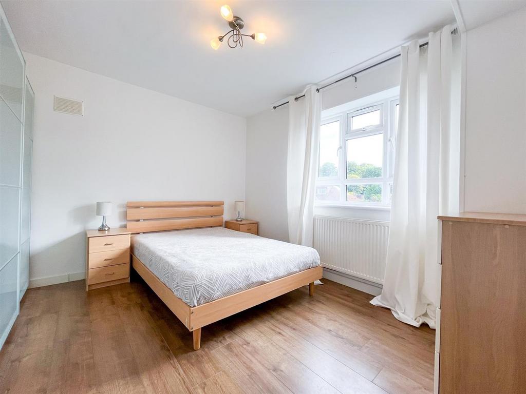 Bedroom 1 (1 of 1).jpg