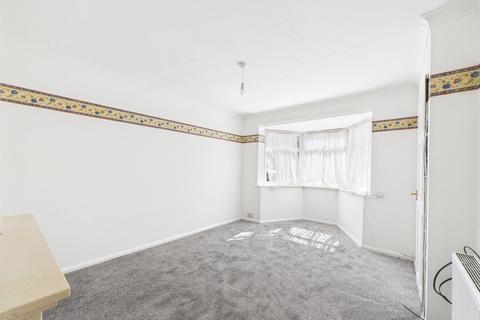 3 bedroom semi-detached house for sale, Canterbury Road, Worcester, Worcestershire, WR5