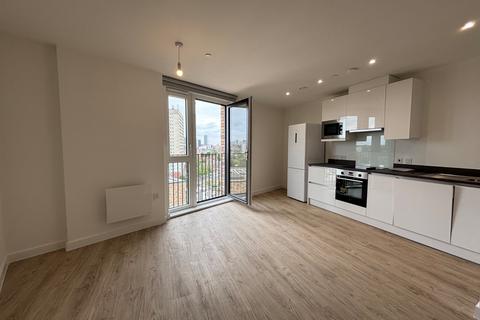 2 bedroom flat to rent, Griffiths Close, Balsall Heath, Birmingham, West Midlands, B12