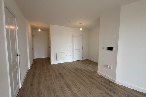 2 bedroom flat to rent, Griffiths Close, Balsall Heath, Birmingham, West Midlands, B12