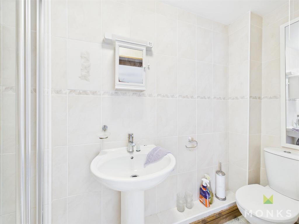 CAM01420 G0-PR0678-STILL011.jpg