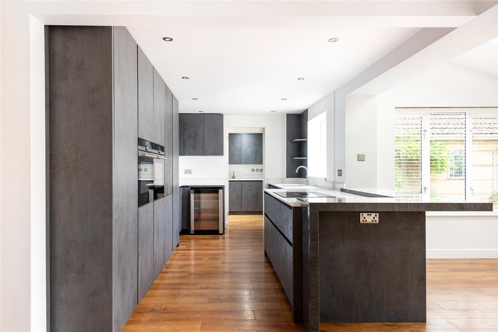 Kitchen/Breakfast