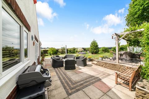 undefined, Hallas Road, Kirkburton, HD8