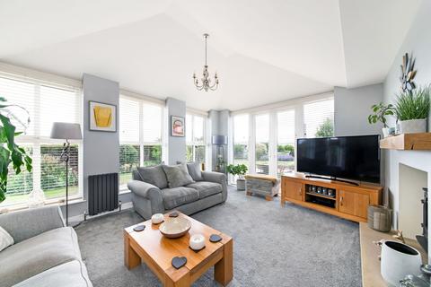 undefined, Hallas Road, Kirkburton, HD8