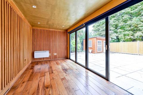 undefined, Parklands Way, Worcester Park, KT4