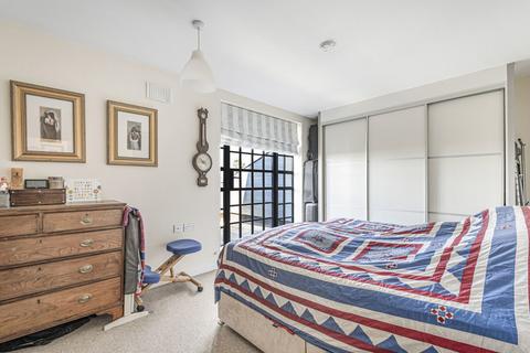 1 bedroom apartment for sale, Athelstan Place, Twickenham, TW2