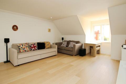 3 bedroom flat for sale, Inchview Terrace, Edinburgh EH7