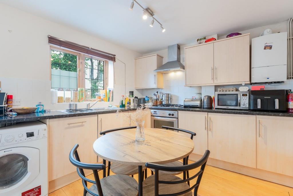 Kitchen-2.jpg