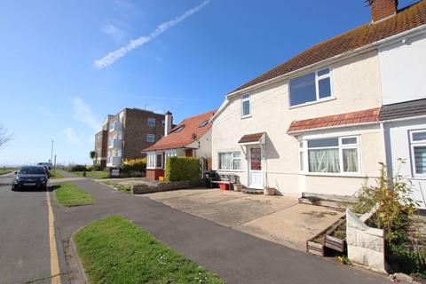 4 bedroom semi-detached house for sale, Lyndhurst Road, Holland On Sea, CO15