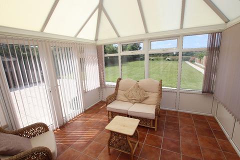 Oakview Clacton Road, Weeley, Clacton-on-sea, CO16 9DN