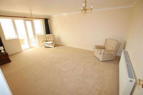 Oakview Clacton Road, Weeley, Clacton-on-sea, CO16 9DN