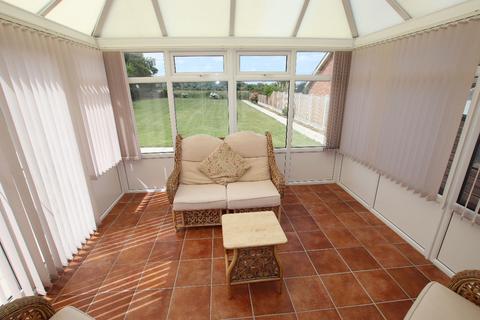 Oakview Clacton Road, Weeley, Clacton-on-sea, CO16 9DN