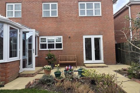 11 Blacksmith Row, Lytham St Annes, FY8 4UE