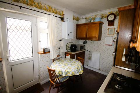 3 bedroom detached house for sale, Cranham Gardens, Upminster RM14
