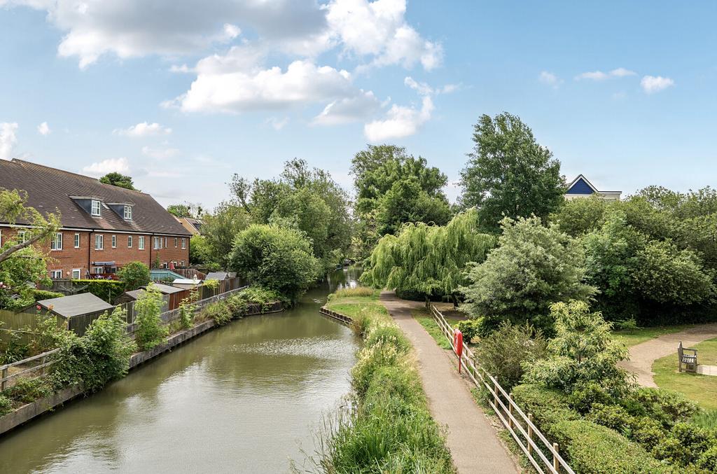 Canal Walks Close By