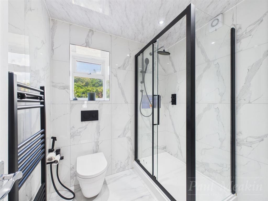 Bathroom .jpg